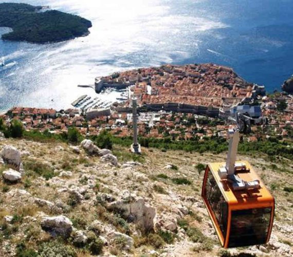 Explore Dubrovnik by Cable Car from Dubrovnik / 37 EUR